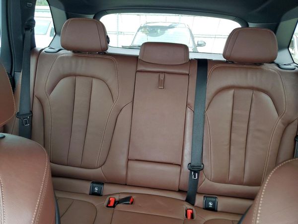2021 BMW X5 M50i