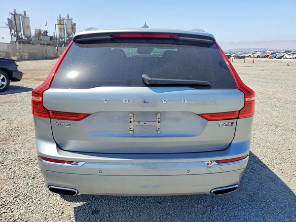 2018 VOLVO XC60 Inscription