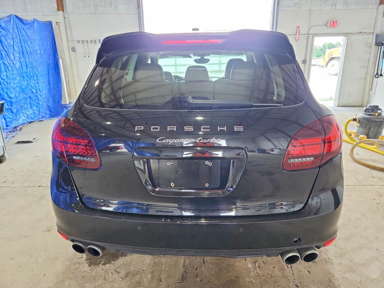 2013 PORSCHE CAYENNE Turbo