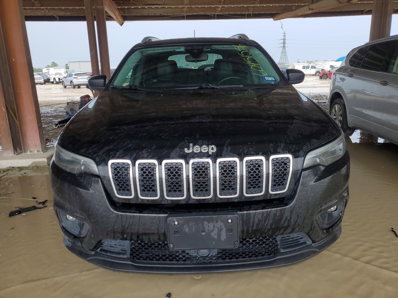 2021 JEEP CHEROKEE LATITUDE LUX 4X2