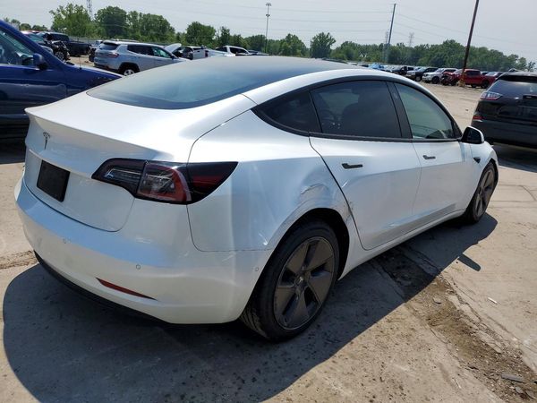 2021 TESLA MODEL 3