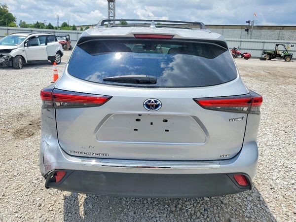 2020 TOYOTA HIGHLANDER XLE