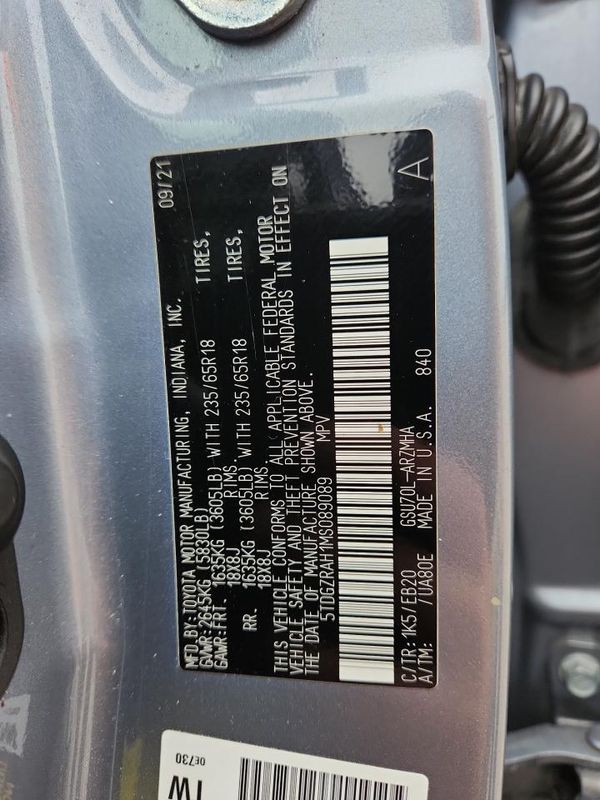 2021 TOYOTA HIGHLANDER XLE