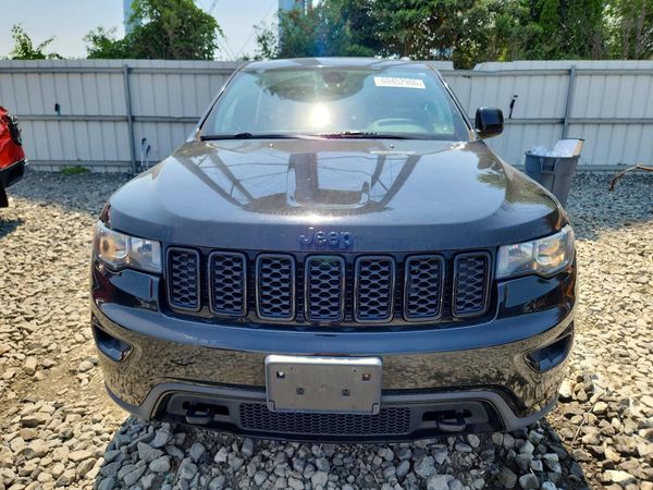2018 JEEP GRAND CHEROKEE Laredo