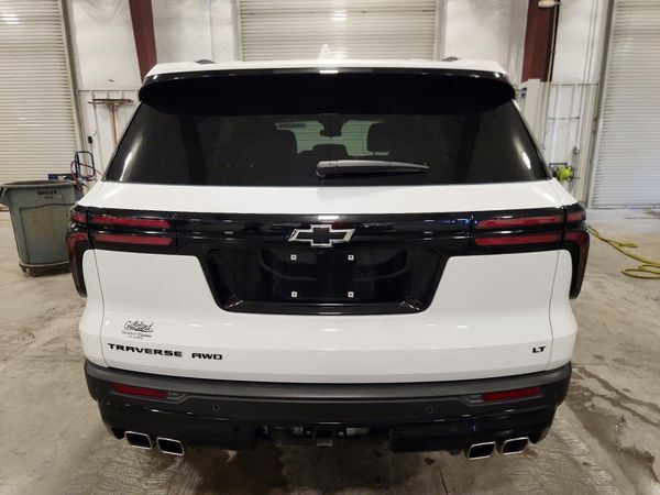 2024 CHEVROLET TRAVERSE LT