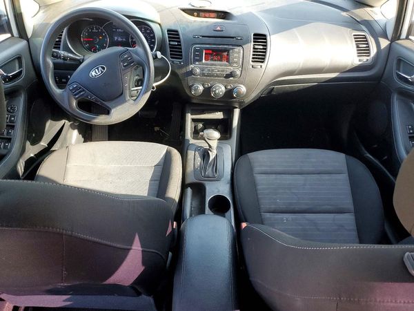 2016 KIA FORTE GL (Middle-Low Grade)