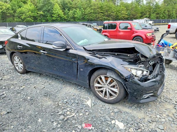 2015 INFINITI Q50