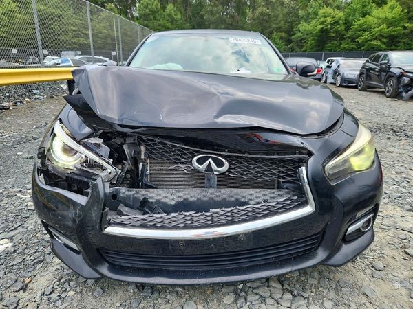 2015 INFINITI Q50
