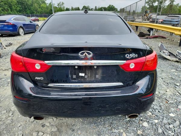2015 INFINITI Q50