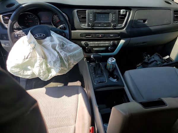 2017 KIA SEDONA L