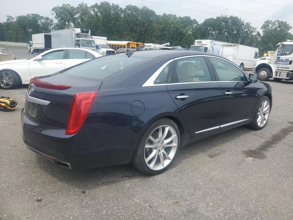 2013 CADILLAC XTS Premium