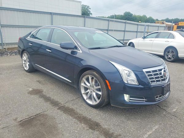 2013 CADILLAC XTS Premium