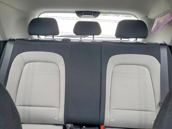 2026 HYUNDAI VENUE SEL, SEL w/ 2-Tone Roof