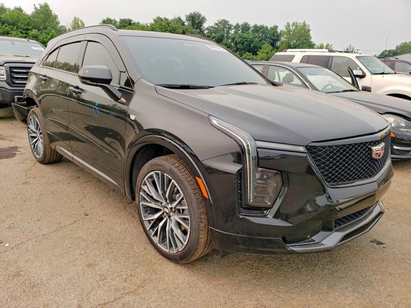 2024 CADILLAC XT4 Sport