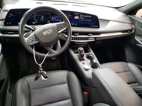 2024 CADILLAC XT4 Sport