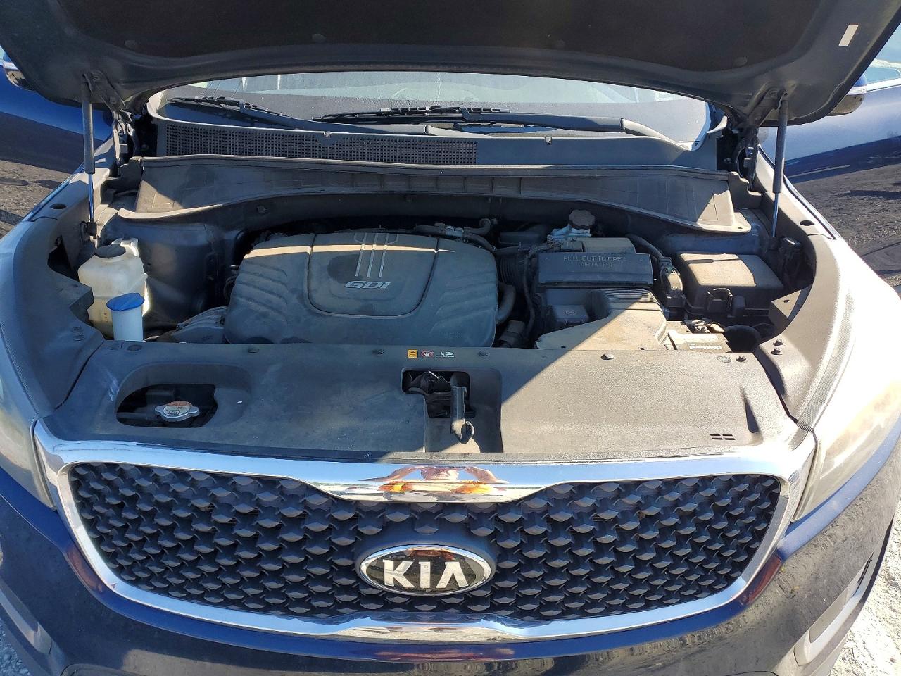 2016 KIA SORENTO L / LX