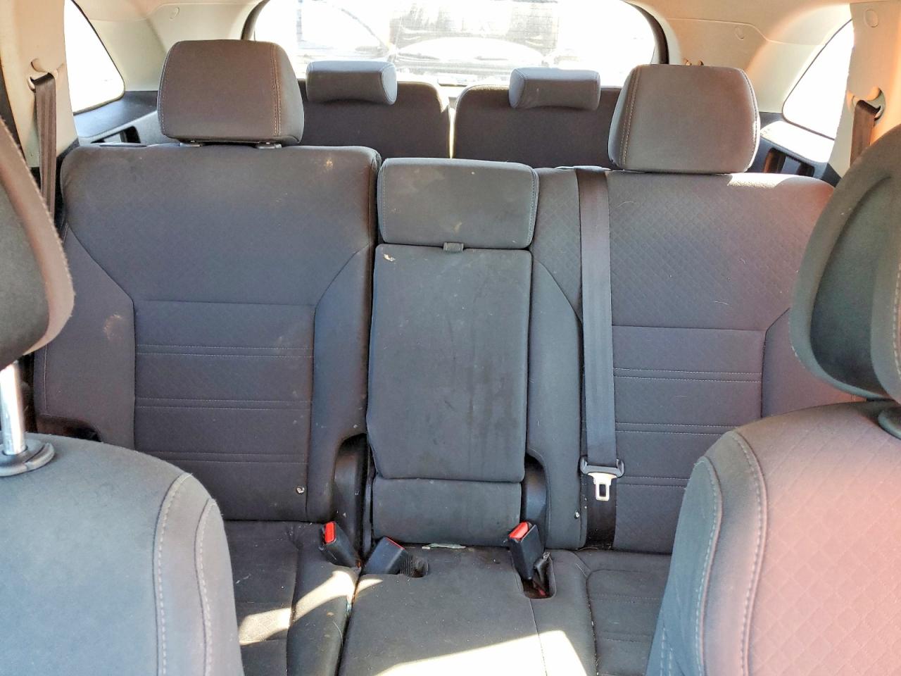 2016 KIA SORENTO L / LX