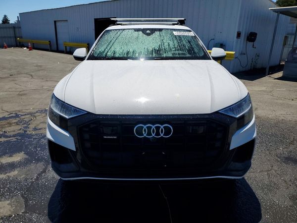 2019 AUDI Q8 S Line quattro Prestige