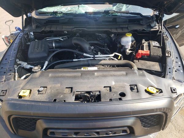 2020 RAM 1500 CLASSIC SLT — Engine bay