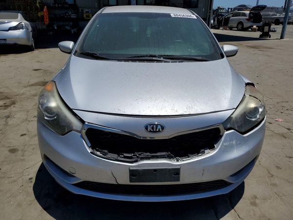 2016 KIA FORTE GL (Middle-Low Grade)