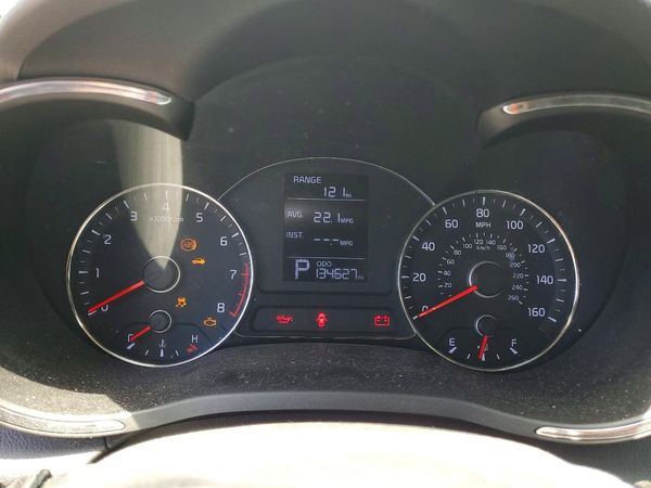 2016 KIA FORTE GL (Middle-Low Grade)