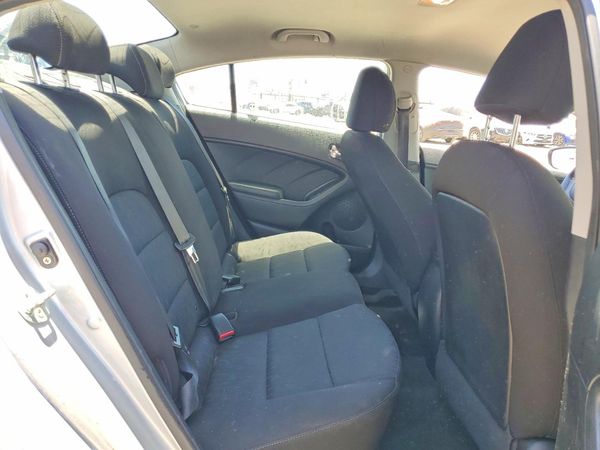 2016 KIA FORTE GL (Middle-Low Grade)