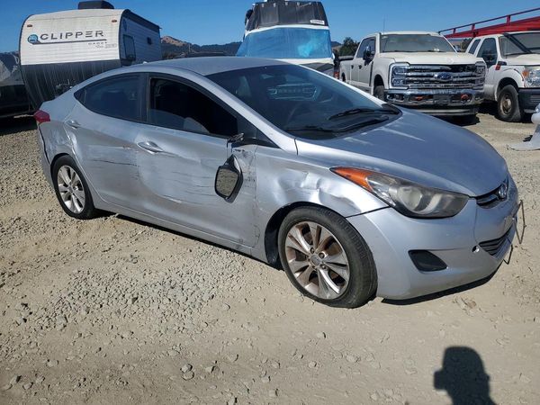 2012 HYUNDAI ELANTRA
