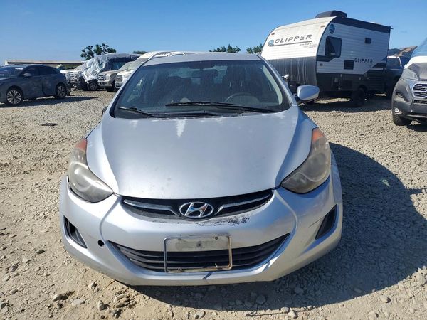 2012 HYUNDAI ELANTRA
