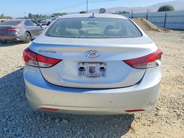 2012 HYUNDAI ELANTRA