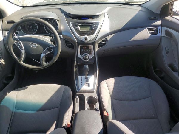 2012 HYUNDAI ELANTRA