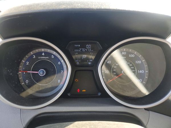 2012 HYUNDAI ELANTRA
