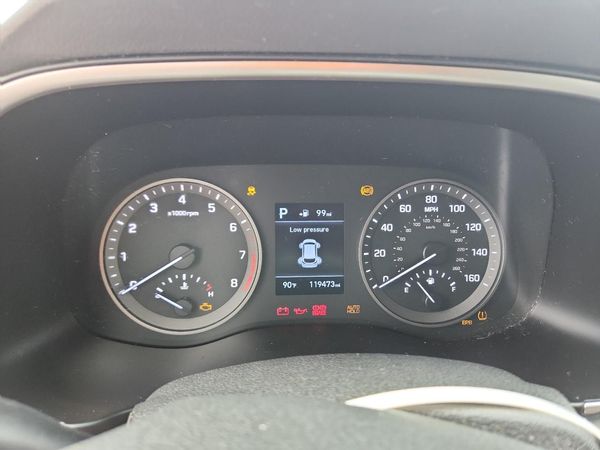 2019 HYUNDAI TUCSON SE