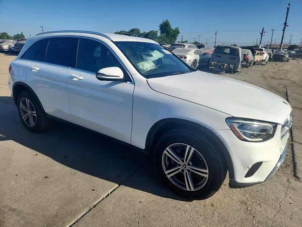 2020 MERCEDES-BENZ GLC GLC300