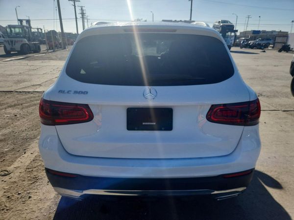 2020 MERCEDES-BENZ GLC GLC300