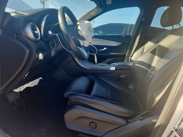 2020 MERCEDES-BENZ GLC GLC300