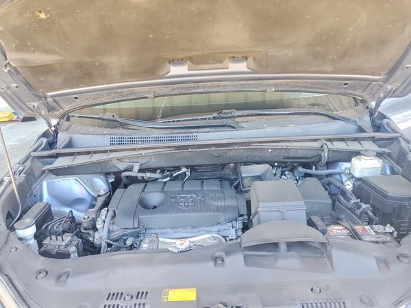 2018 TOYOTA HIGHLANDER LE