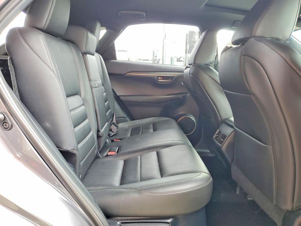 2015 LEXUS NX 200t Luxury