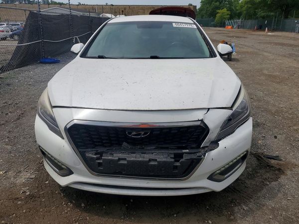 2016 HYUNDAI SONATA GLS (Middle)