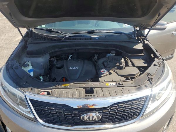 2014 KIA SORENTO Base/ LX
