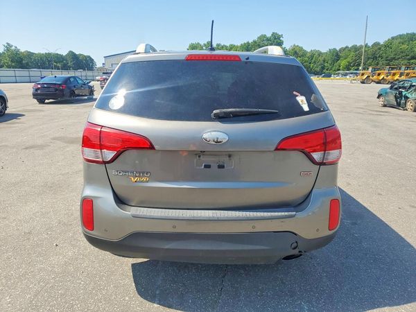 2014 KIA SORENTO Base/ LX