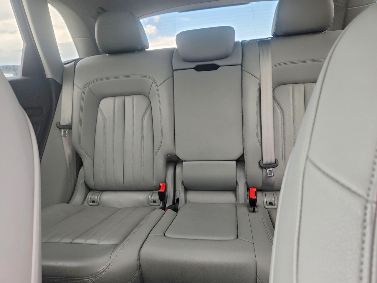 2018 AUDI Q5 quattro Premium Plus