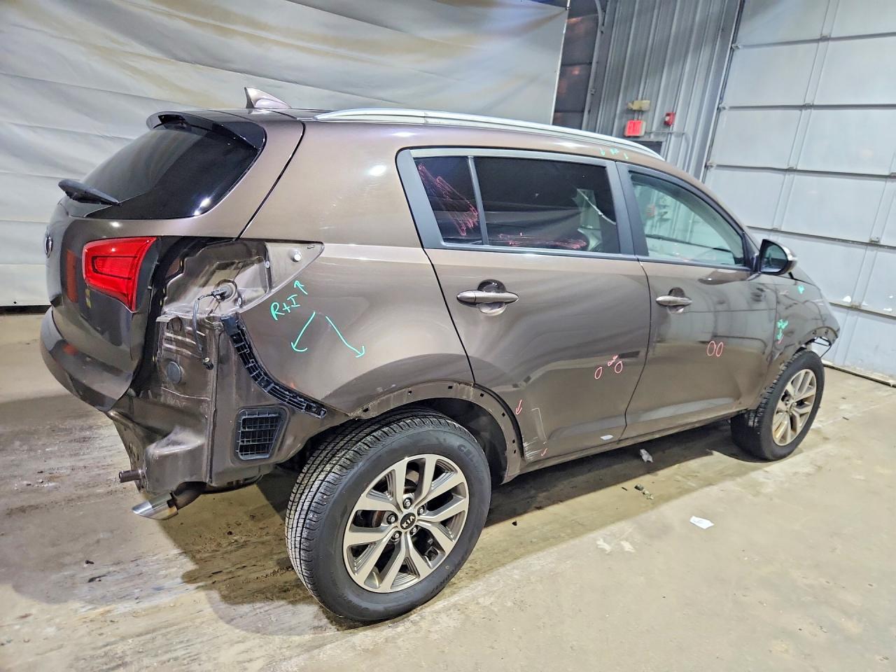2015 KIA SPORTAGE GL - Middle-low