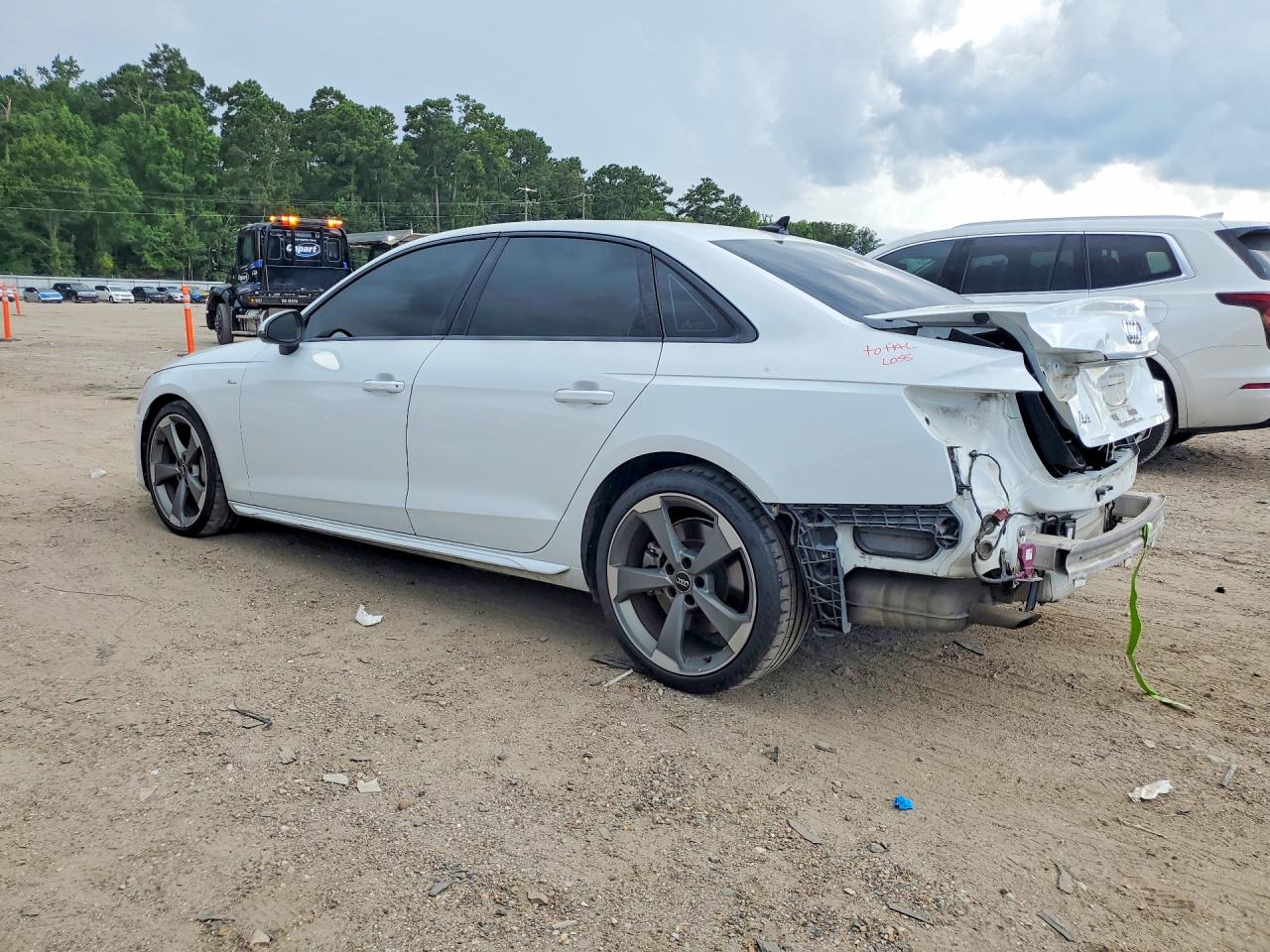 2021 AUDI A4 quattro Premium Plus