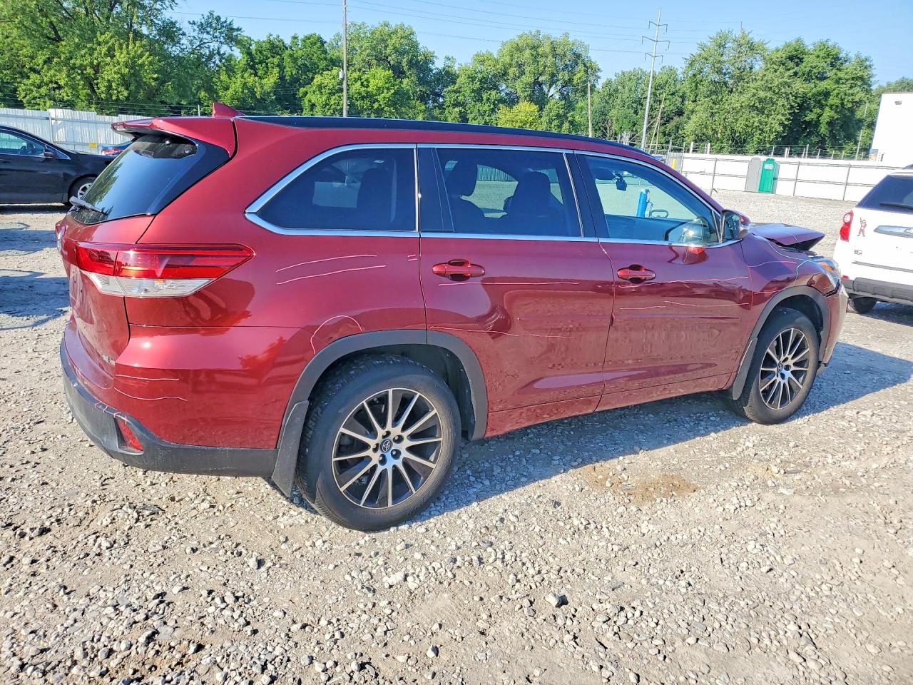 2017 TOYOTA HIGHLANDER SE/XLE