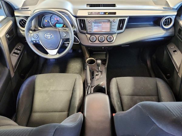 2015 TOYOTA RAV4 LE (X Grade)