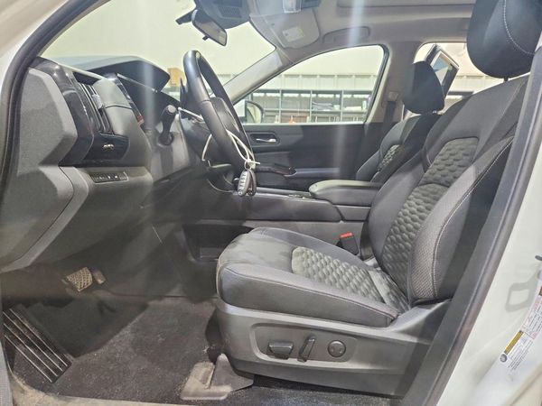 2022 NISSAN PATHFINDER SV