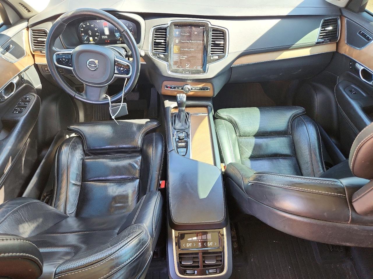 2016 VOLVO XC90