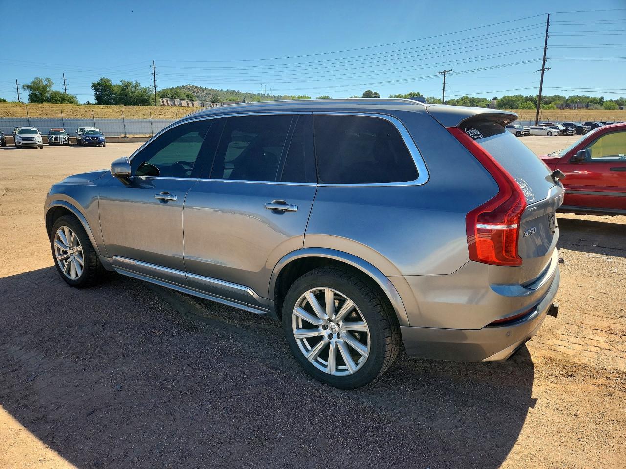 2016 VOLVO XC90