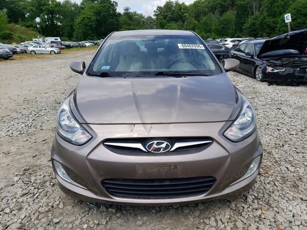 2013 HYUNDAI ACCENT GLS Premium/ SE