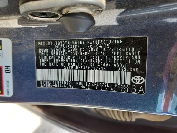 2015 TOYOTA COROLLA